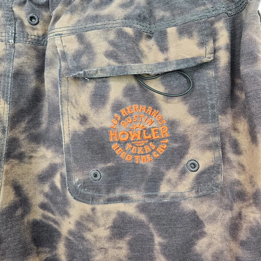 Howler Brothers Boardshorts Mens 34 Deep Set Sky Tie Dye Beach Bum